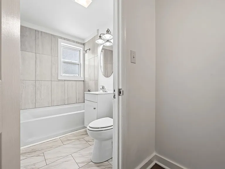 519 Vine St — Photo 19
