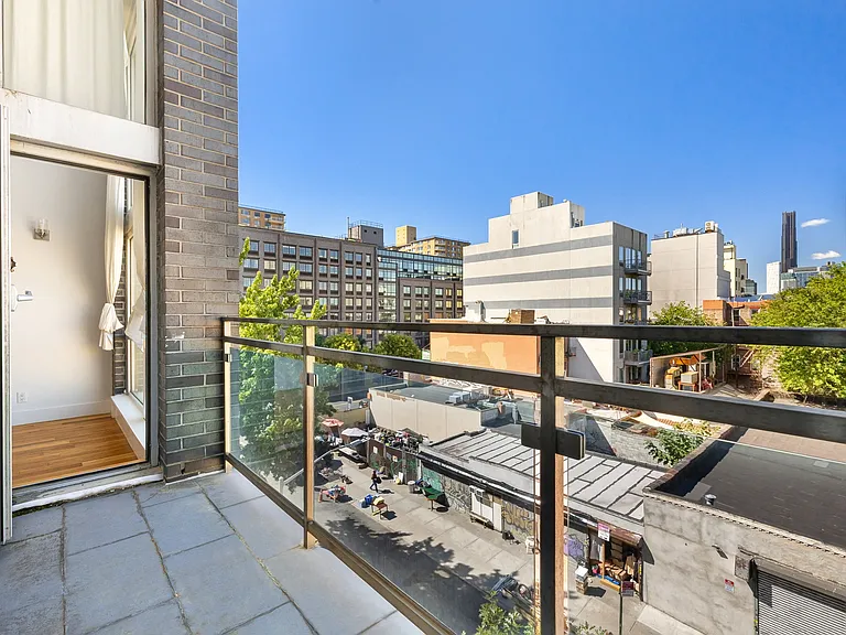 105 Grand Ave #2D — Photo 3