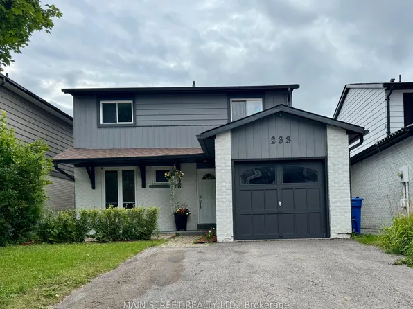 233 Thoms Cres, Newmarket, ON L3Y 1C9