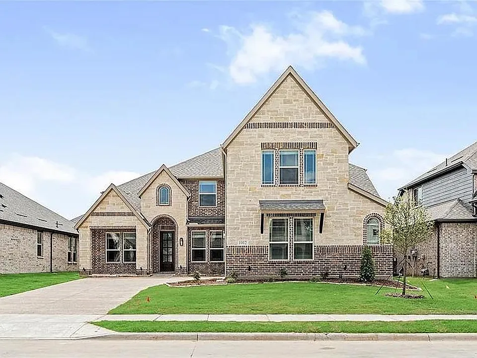 1012 Ridgehurst Rd