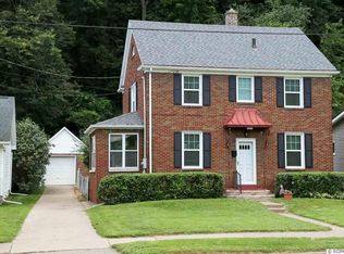 2120 Shiras Ave, Dubuque, IA 52001