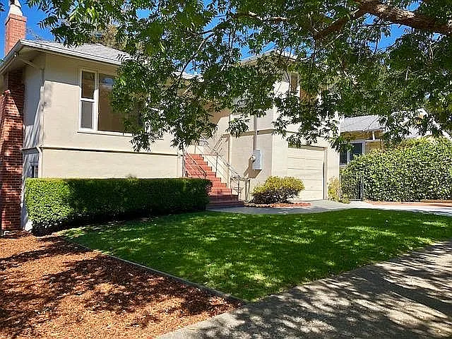 430 Manzanita Ave photo 1