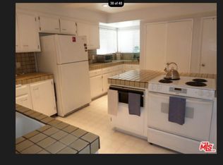 24 Lighthouse St #B, Marina Del Rey, CA 90292