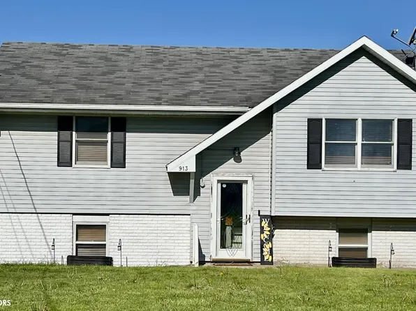 913 South Ln #F, Oskaloosa, IA 52577