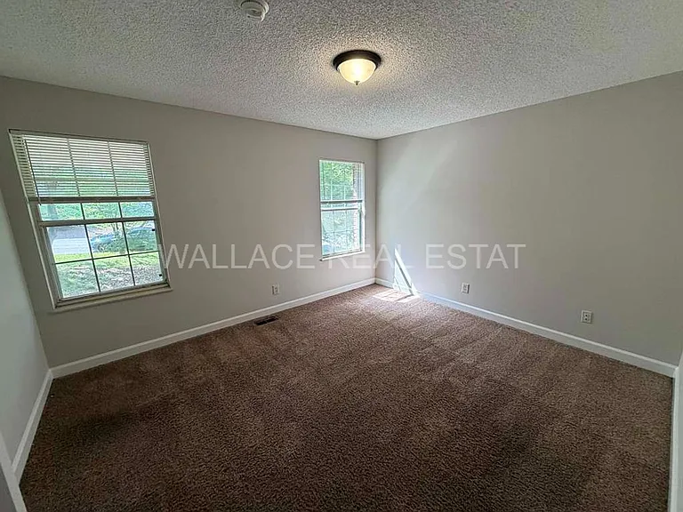 11141 Pleasant Forest Dr — Photo 15