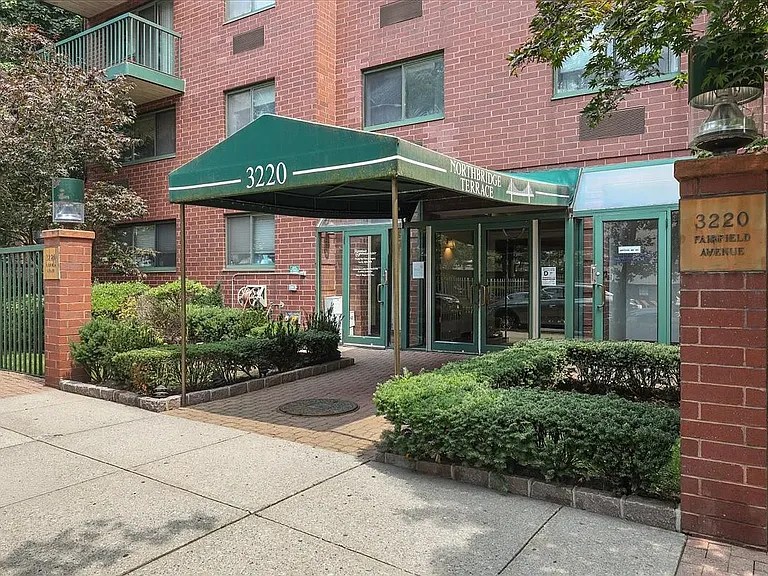 3220 Fairfield Ave #4D — Photo 18
