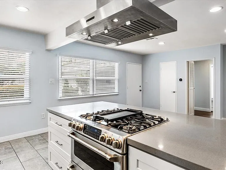 2701 Jolley Dr — Photo 6