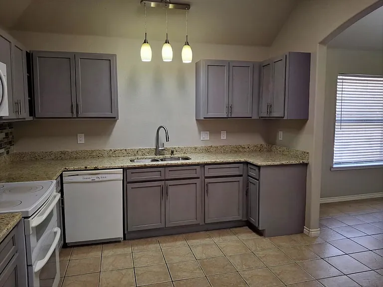 6805 Terbet Ct — Photo 3