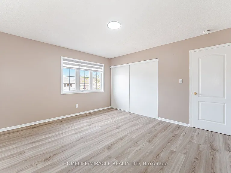 41 Beachpoint Blvd #UPPER — Photo 39