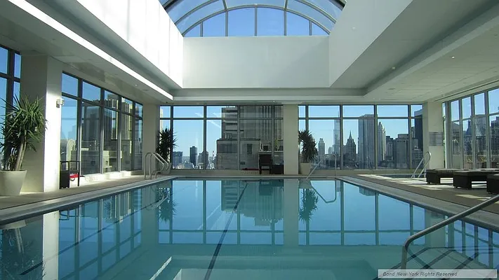 Rented by Bond New York | media 17