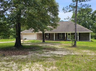 957 J B Horne Rd, Hattiesburg, MS 39401