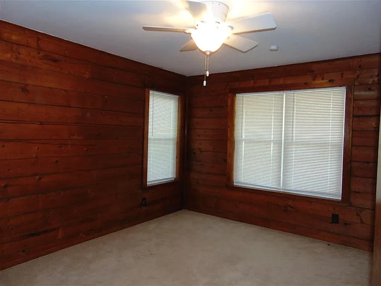 504 N Chaparral — Photo 10