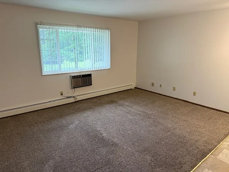 August Management presents the Imperial House — Photo 21