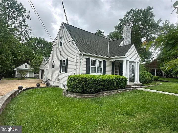 3 bed, 1152 sqft, $3,900 — Photo 3