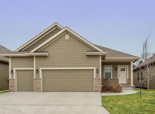 1655 Glade Dr SW, Altoona, IA 50009