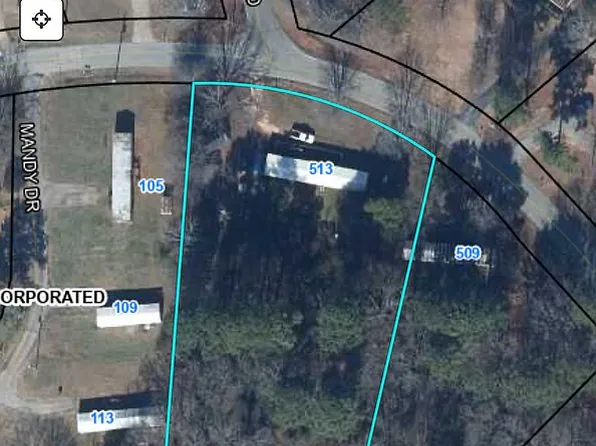 513 Davis Trading Post Rd, Chesnee, SC 29323