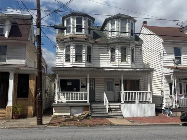 36 Valley St, New Philadelphia, PA 17959