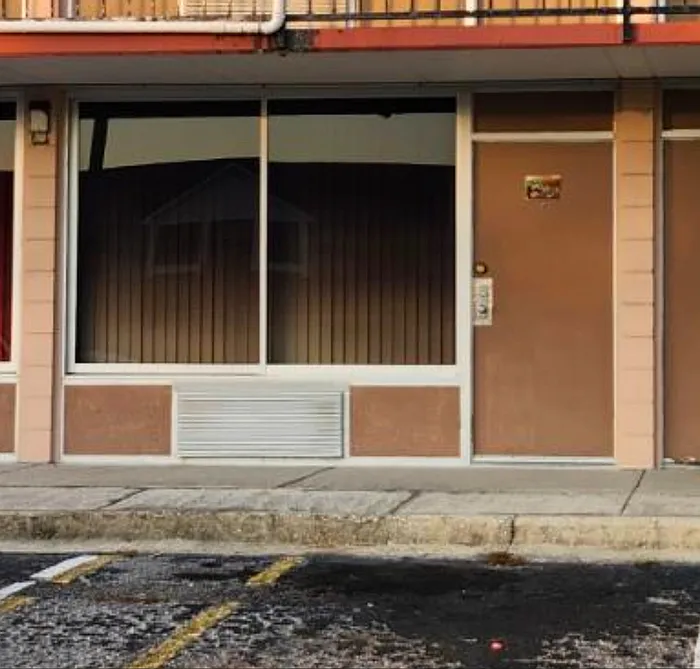 Studio, 1.0 bath, 300 sqft, $950 — Photo 1