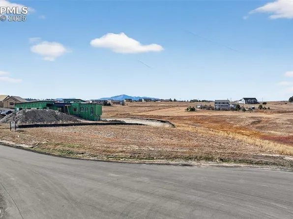 15690 Fox Creek Ln, Colorado Springs, CO 80908