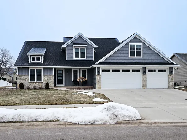 W5560 Hoelzel Way, Appleton, WI 54915