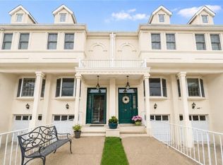 26 Cobblers Ln, Staten Island, NY 10304