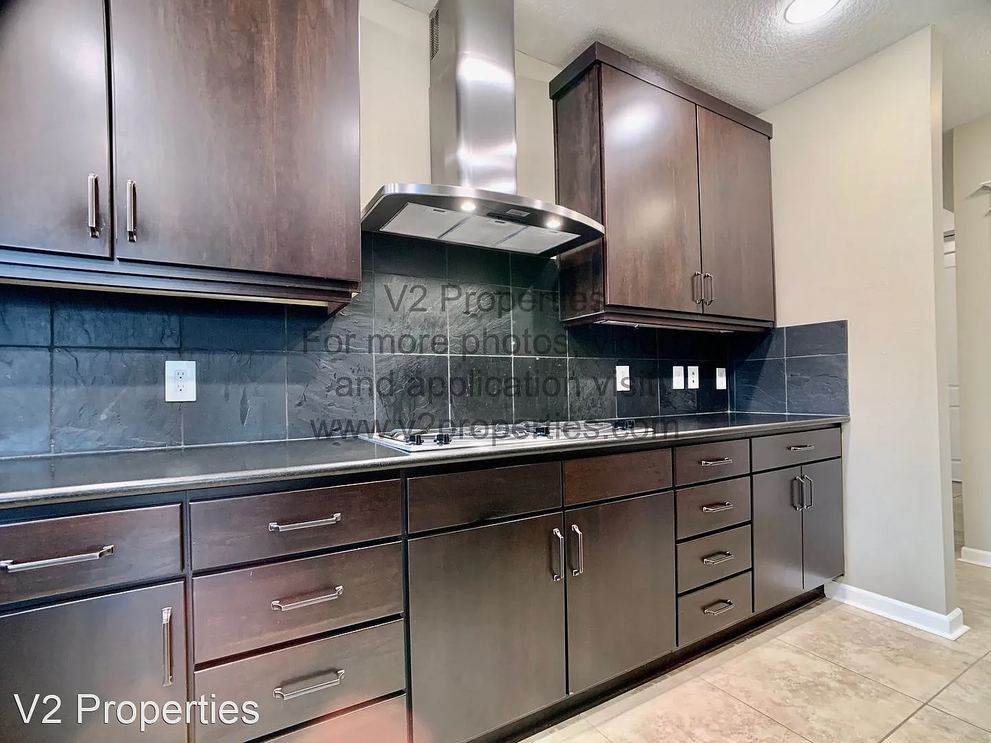 11628 SE Wingspan Way photo 1