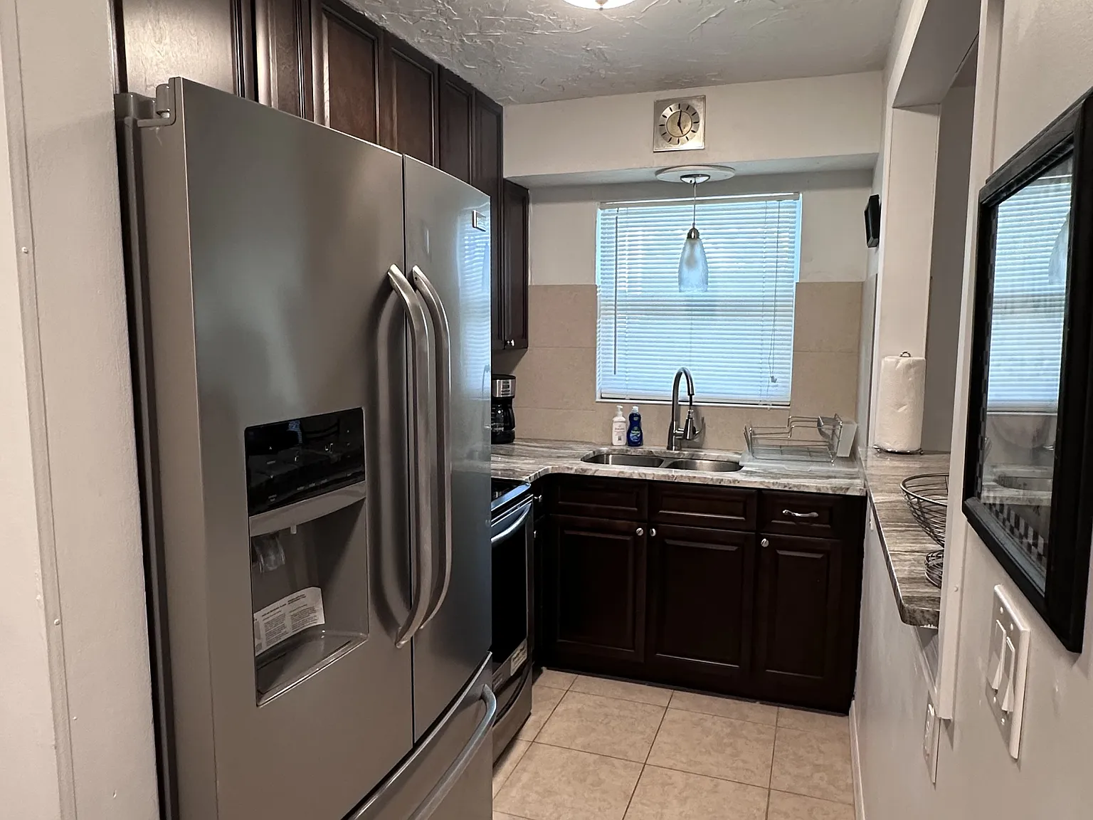 122 - 3700 Haines Rd N - Unit 7 — Photo 3