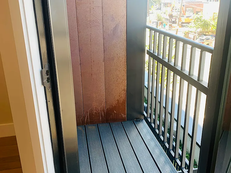 305 Webster Ave #308 — Photo 7