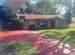 409 7th St S, Dundee, FL 33838