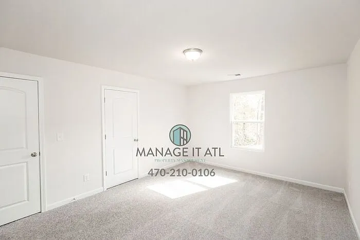 750 Shallowford Rd — Photo 37