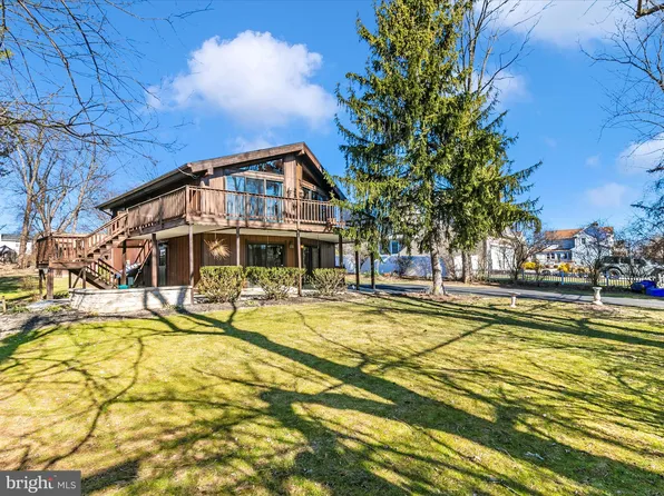 7808 Derwood St, Rockville, MD 20855