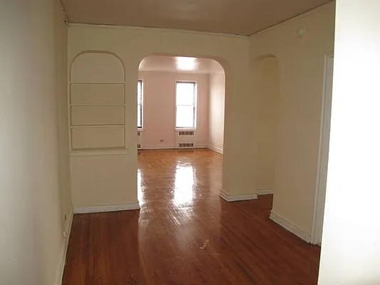 Rented by Inner Space Realty | media 33