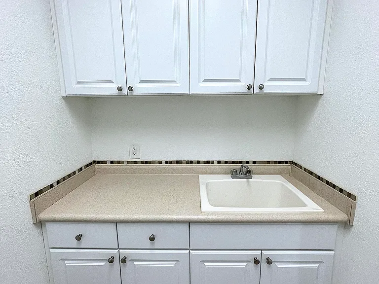 1864 Pelican Dr — Photo 9