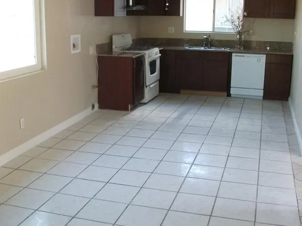 26 Juanita St, Bryn Mawr, CA 92318