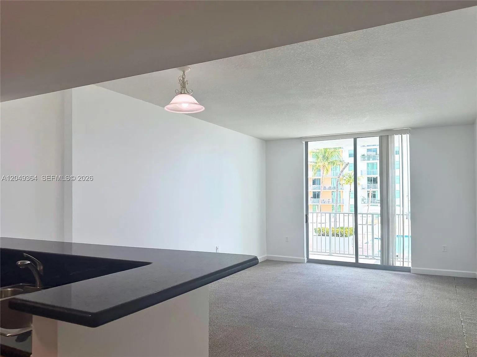 Hollywood Station Condo — Photo 3