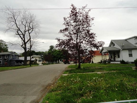 5th image of 819 South Ave