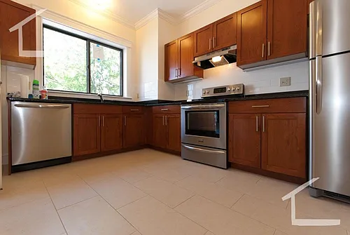 27 Glenville Ave #3 Photo 1