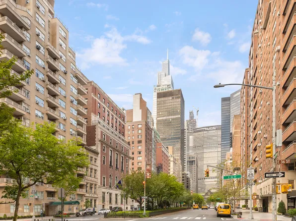 111 East 36th Street image 16 of 19