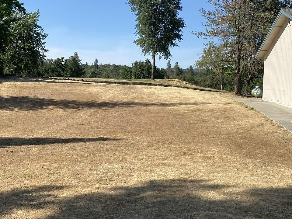 2nd image of 18488 Lake Forest Dr
