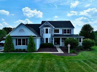 6827 N Meadows Way, Dexter, MI 48130