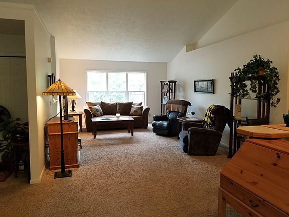 4th image of 1782 Fairways Dr NE