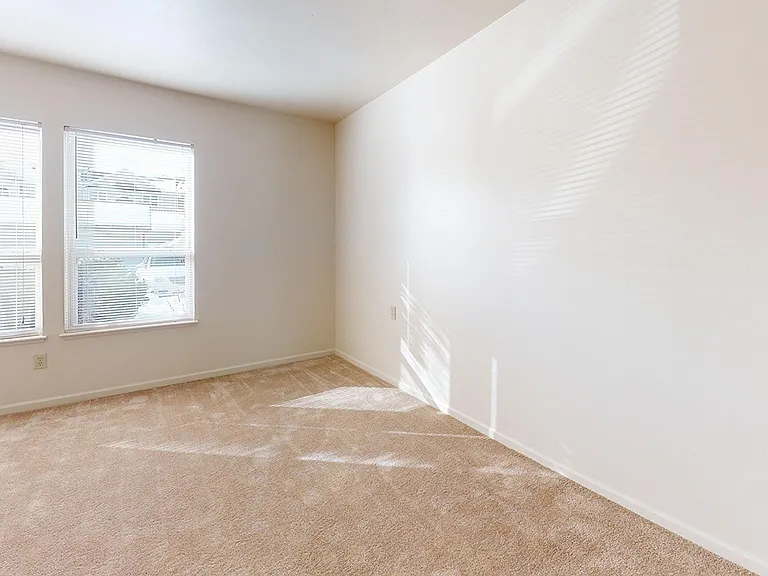 Gull Prairie/Gull Run Apartments and Townhomes — Photo 20