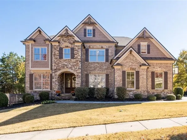 1114 Blue Water Ct, Buford, GA 30518