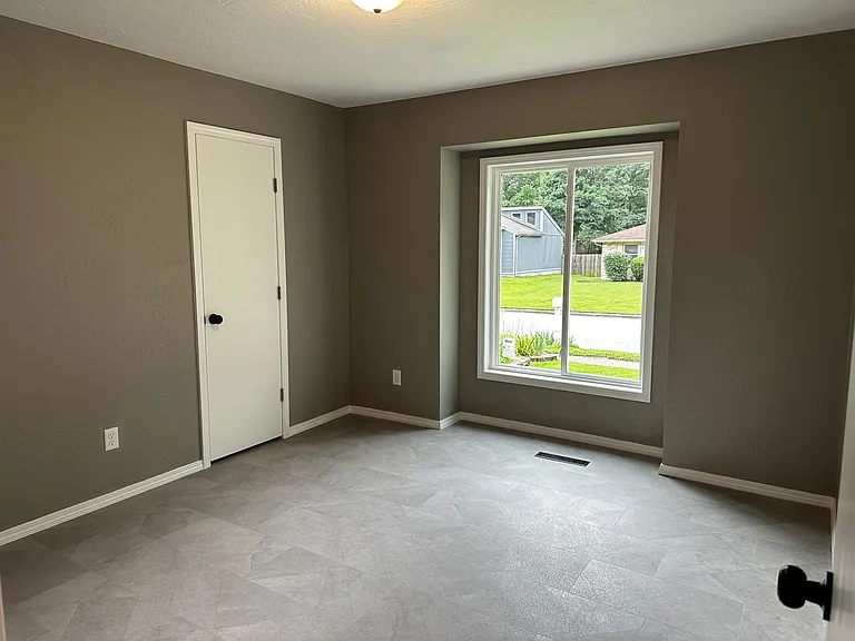 2843 E Eastwood St — Photo 15