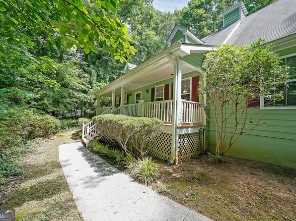 3142 Watson Mill Dr, Loganville, GA 30052