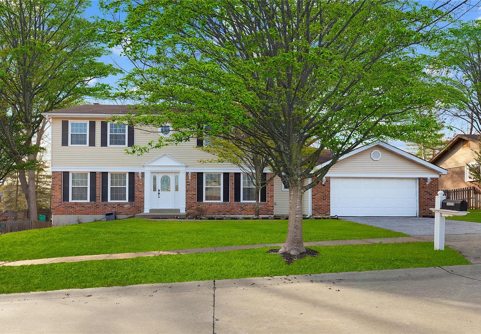 14258 Dinsmoor Dr, Chesterfield, MO 63017 | Zillow