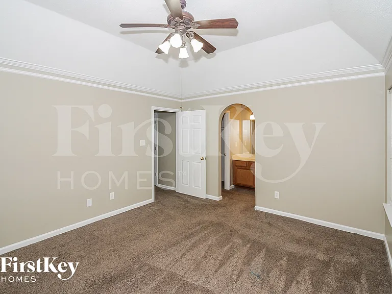 10148 Cross Valley Dr — Photo 9