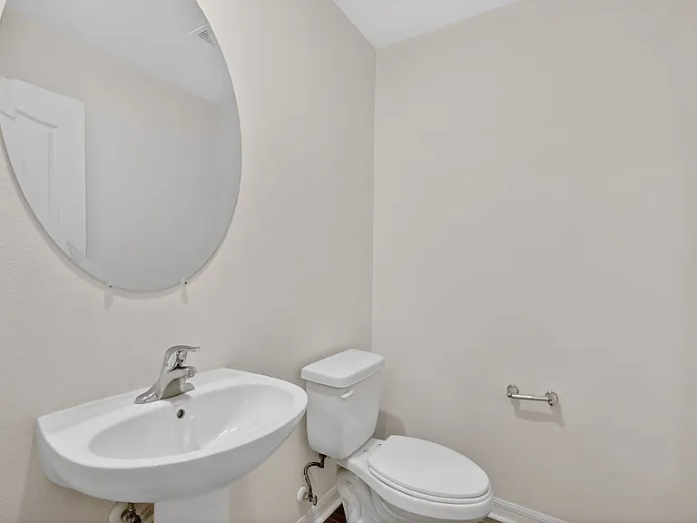 1604 Wynford Cir — Photo 15