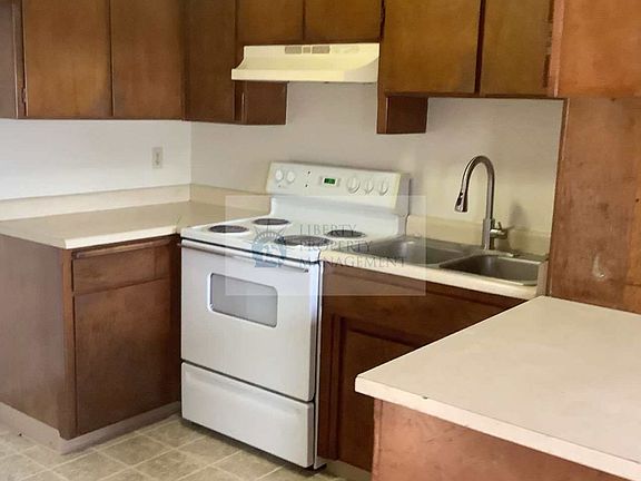 3rd image of 202-210 S 5th Ave