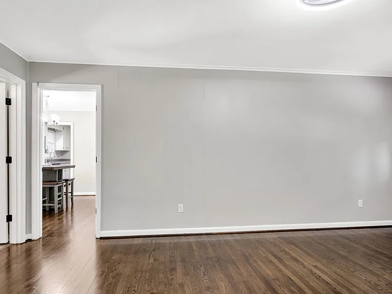 114 Thomas Nelson Ln — Photo 8